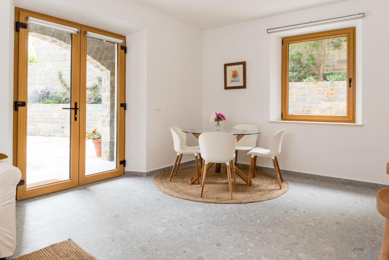 L'Abbraccio Della Quercia Apartment Momjan Luaran gambar