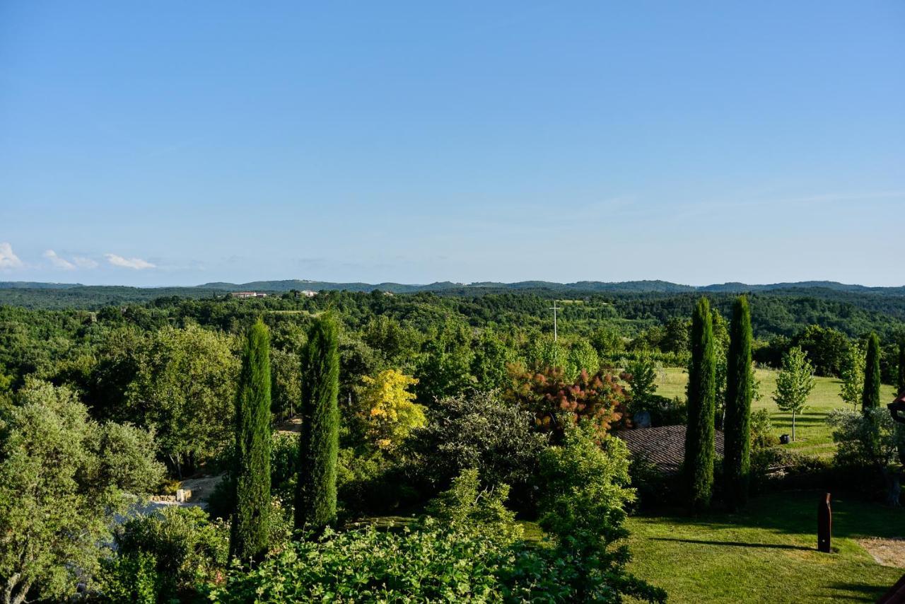 L'Abbraccio Della Quercia Apartment Momjan Luaran gambar