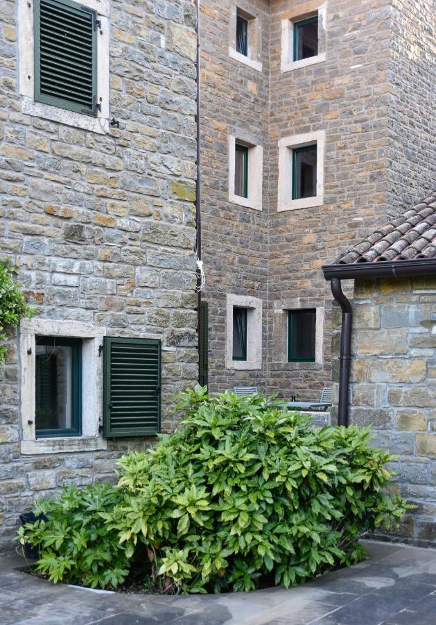 L'Abbraccio Della Quercia Apartment Momjan Luaran gambar