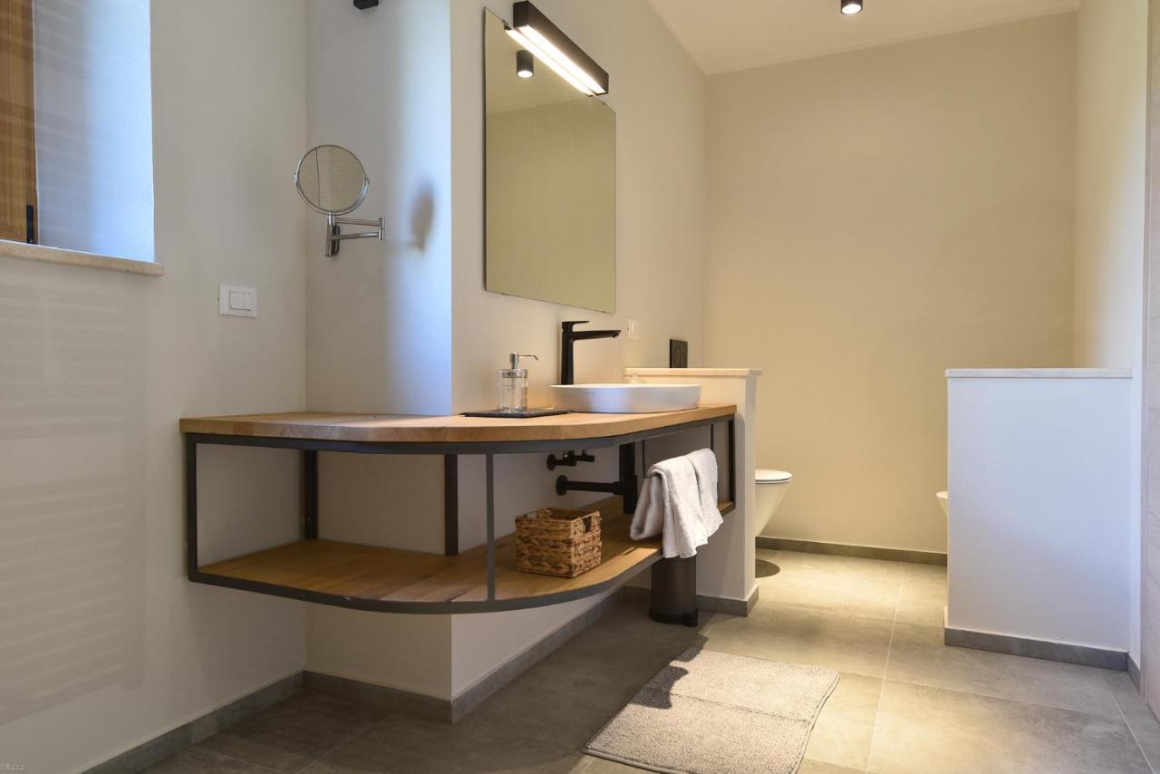L'Abbraccio Della Quercia Apartment Momjan Luaran gambar